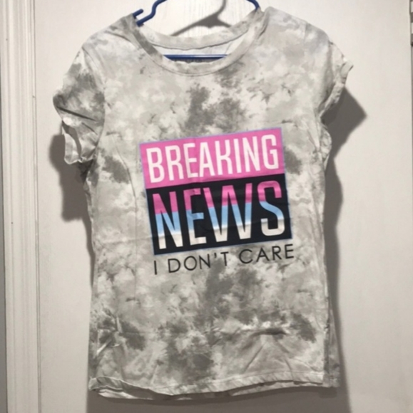 Wound Up Tops - T-Shirt